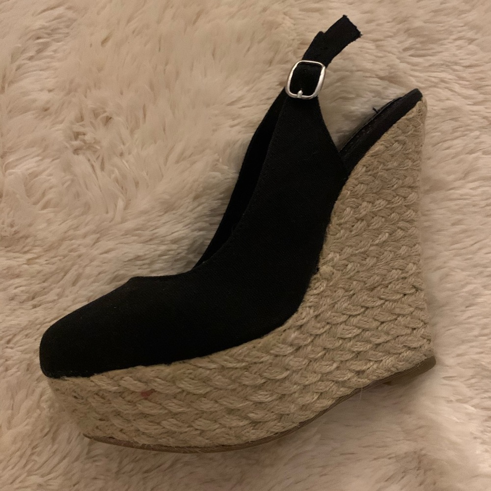 Wedge Heels - Picture 6 of 8